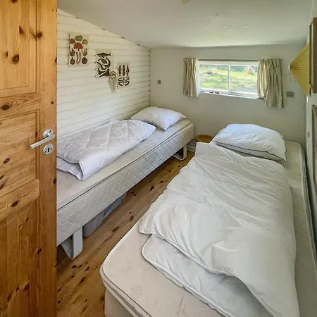 Сasa de vacaciones 3 Bedroom Awesome In *