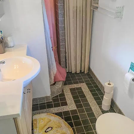 3 Bedroom Awesome In Сasa de vacaciones *